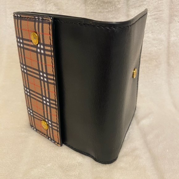 Authentic Burberry Black Leather and Plaid Canvas Wallet - Picture 4 of 10